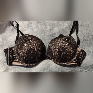 Victoria Secret pushup bra black/cream with lace  size 36D